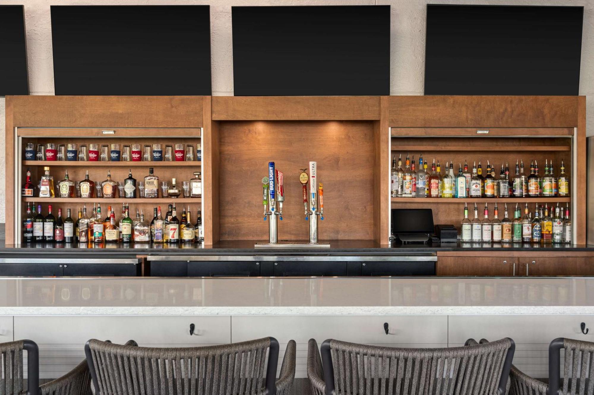Doubletree By Hilton Fort Myers At Bell Tower Shops Ngoại thất bức ảnh