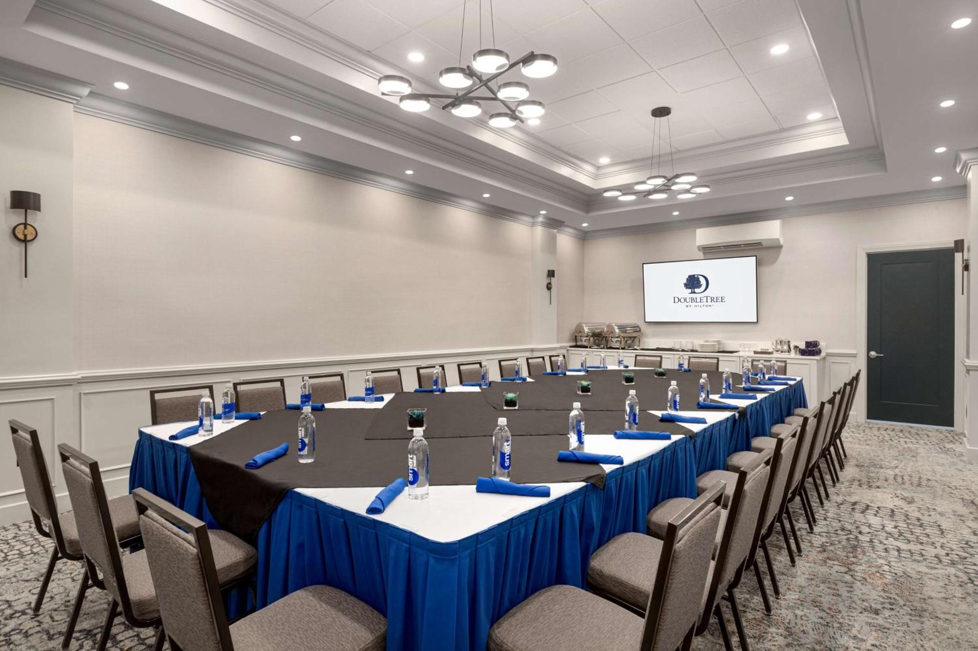Doubletree By Hilton Fort Myers At Bell Tower Shops Ngoại thất bức ảnh